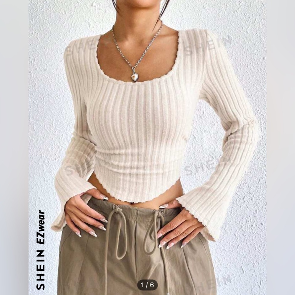 EZwear lettuce trim trumpet sleeve top.